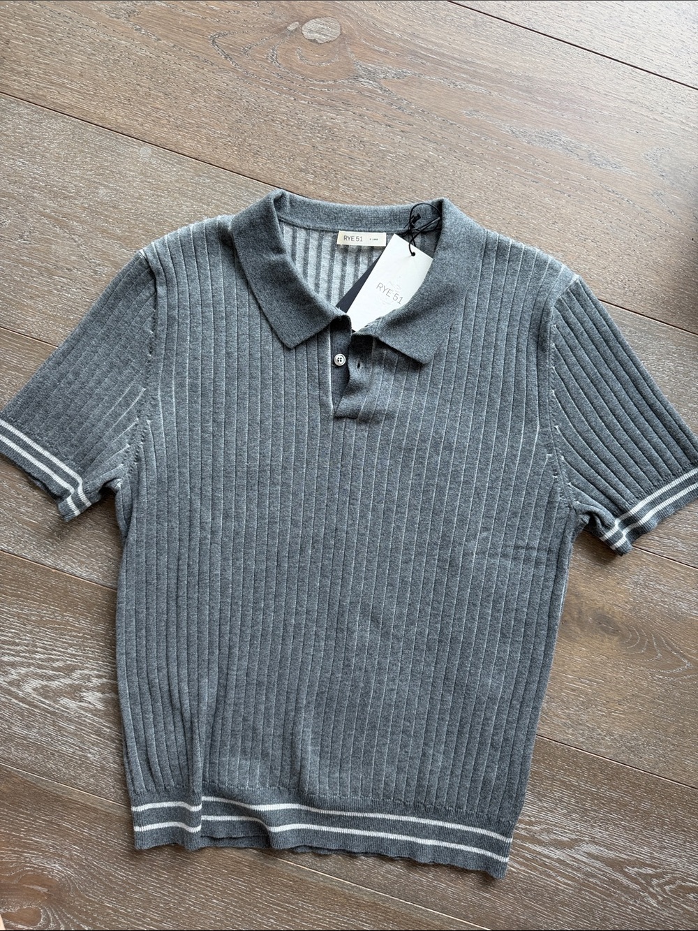 RYE51 Ribbed Short-Sleeve Polo in Gray